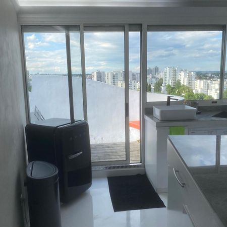 14Eme Et Der Etage "Arty" Avec 2 Chambres Et Vue Panoramique ! Créteil Екстериор снимка