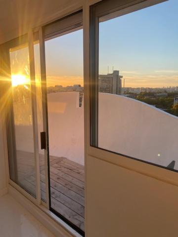 14Eme Et Der Etage "Arty" Avec 2 Chambres Et Vue Panoramique ! Créteil Екстериор снимка